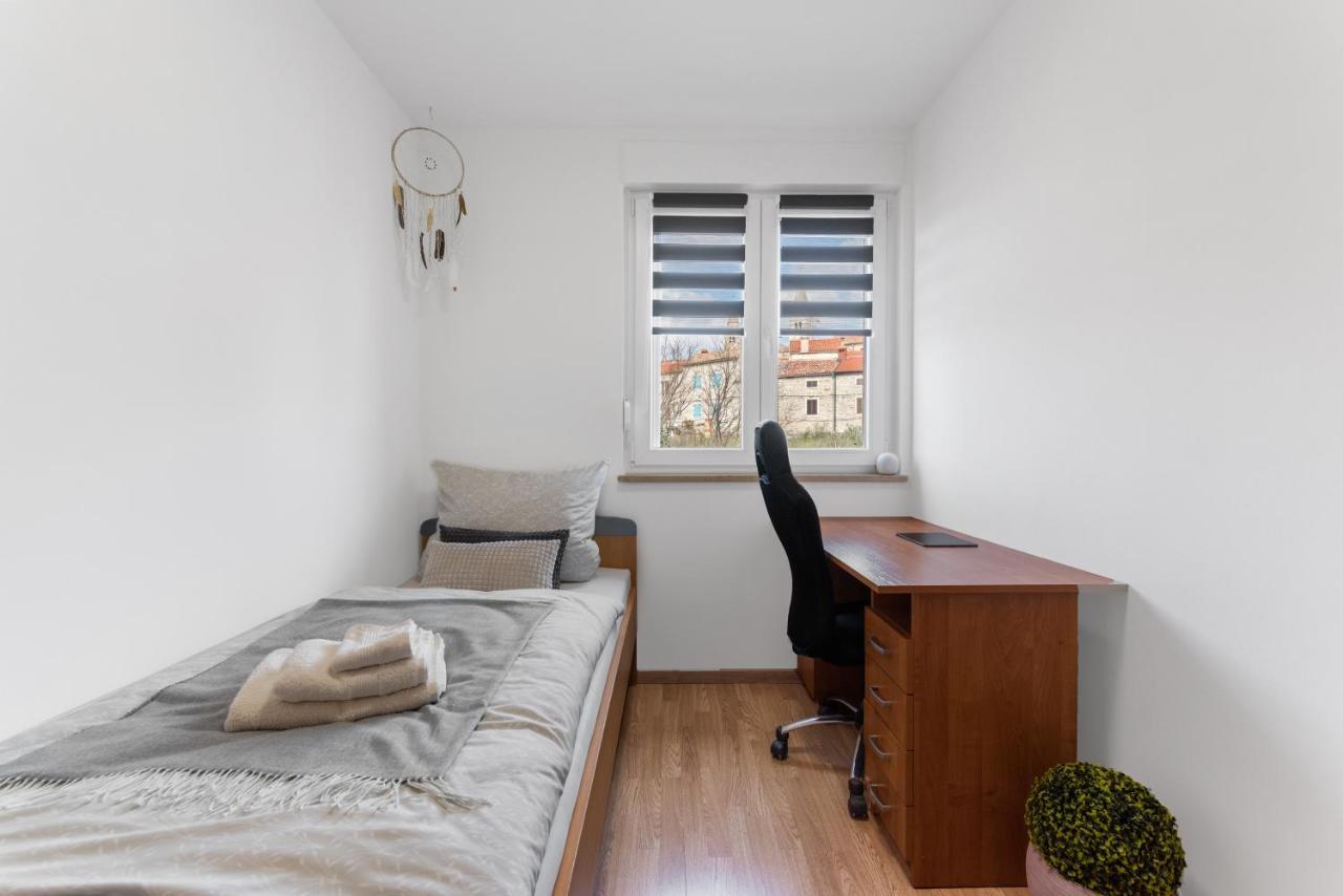 Apartment Mdm Buje Esterno foto